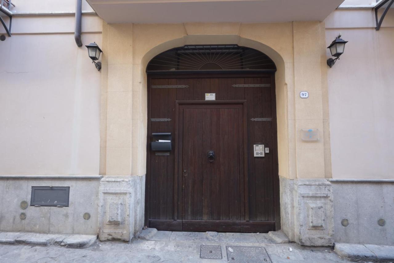 Ferienwohnung La Casa Di Filippo Palermo Exterior foto